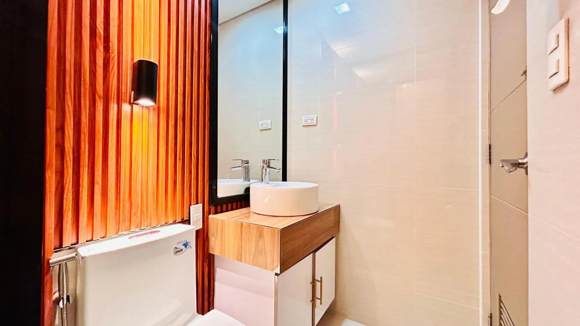 Palmeras Condotel Manila Hotel