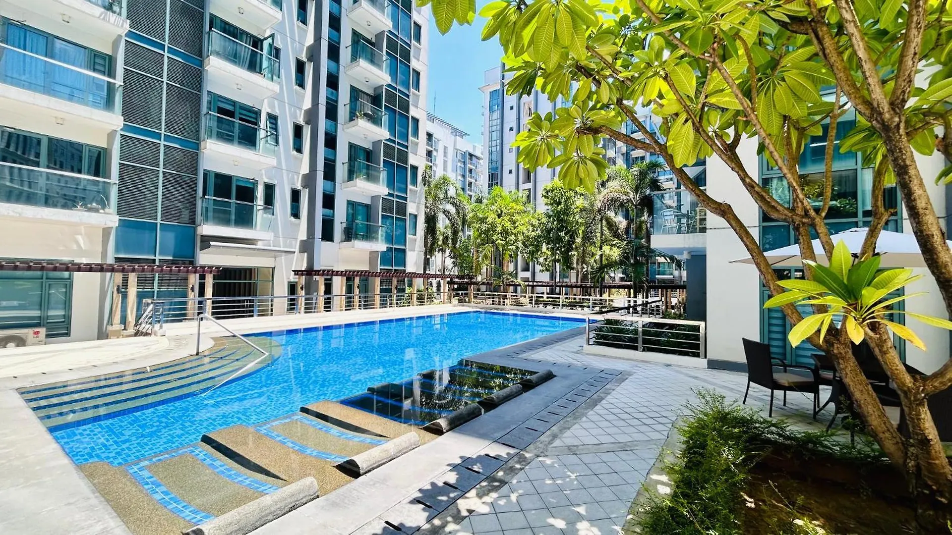 Palmeras Condotel Manila Hotel
